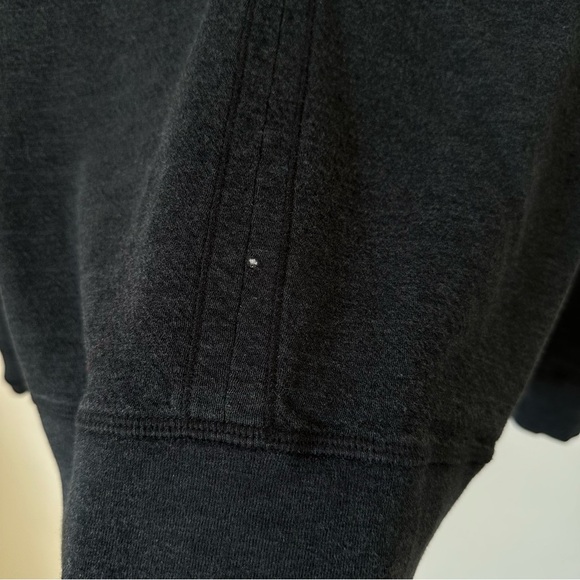 Lululemon In A Cinch Long Sleeve Top Heathered Black and White/ Gray Size 6 - Picture 8 of 8